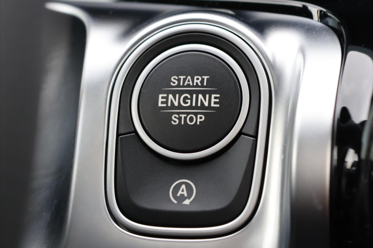 Mercedes-Benz GLB 2,0 220 4Matic AMG Premium