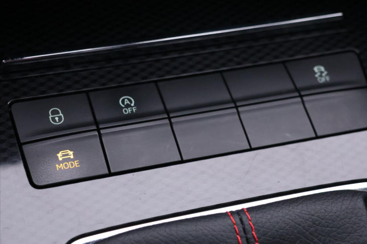 Škoda Octavia 2,0 TSI RS 162kW CZ Challenge