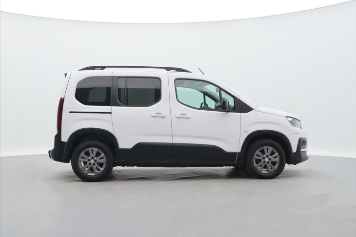 Peugeot Rifter 1,5 HDi 130k Allure tažné DPH