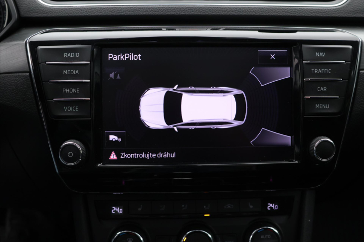 Škoda Superb 1,6 TDI DSG Style Panorama