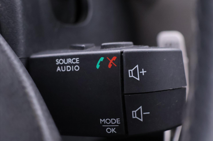 Dacia Lodgy 1,5 dCi 79kW Arctica CZ Tažné