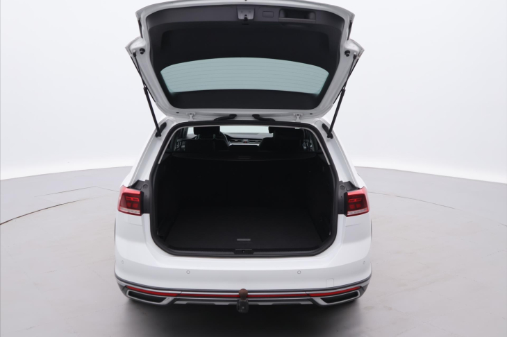 Volkswagen Passat 2,0 TDI 147kW 4M DSG CZ Alltrack
