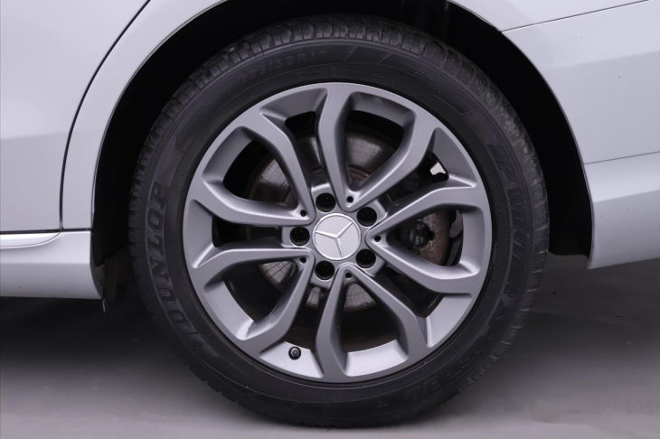 Mercedes-Benz Třídy C 2,1 220d 125kW Aut. Kůže LED