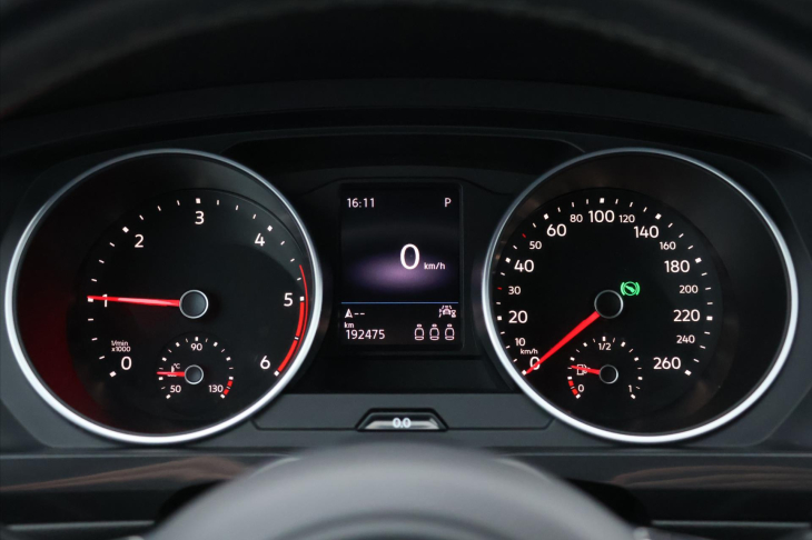 Volkswagen Tiguan Allspace 2,0 TDI DSG 4M R-Line Black DPH