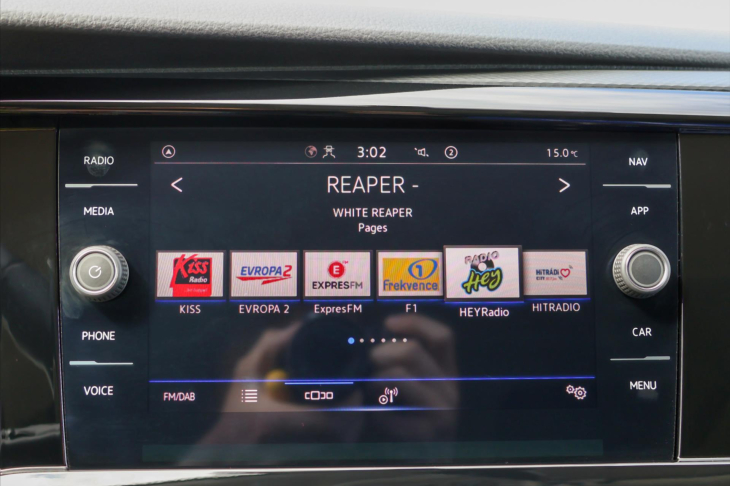 Volkswagen Transporter 2,0 TDI DSG Bulli Long 9-Míst