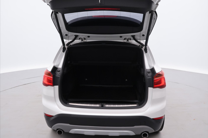 BMW X1 2,0 20d 140kW xDrive Kůže Navi