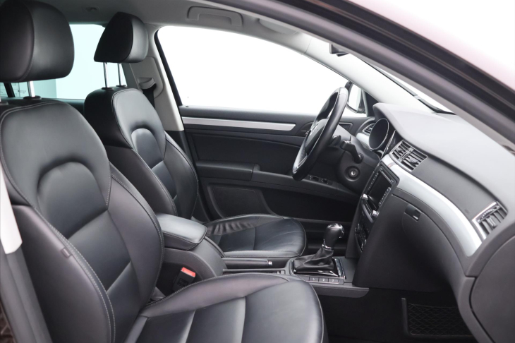 Škoda Superb 2,0 TDI 125kW DSG Elegance