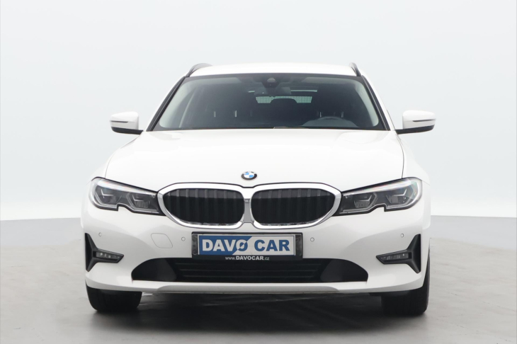 BMW Řada 3 2,0 320d 140kW CZ DPH Touring