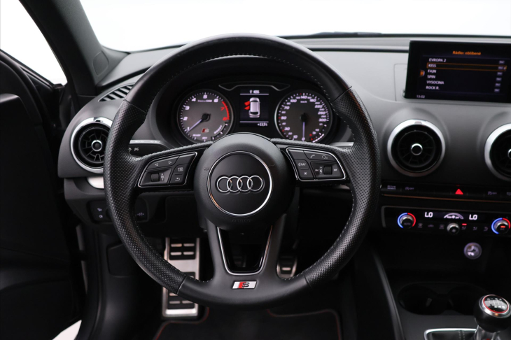 Audi S3 2,0 TFSI 228kW Quattro Sportback CZ