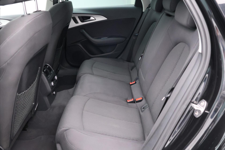 Audi A6 2,0 TDi 140kW Aut. S-line