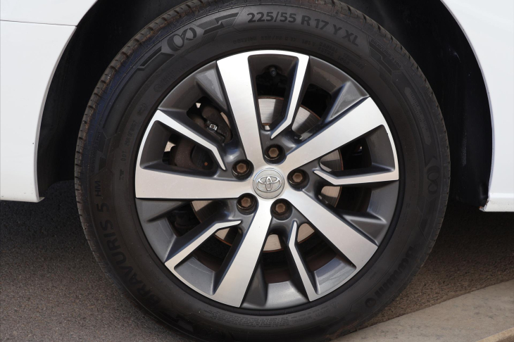 Toyota ProAce Verso 2,0 D-4D 130kW Aut. 8-Míst DPH