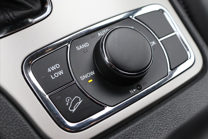 Jeep Grand Cherokee 3,0 CRDI 184kW CZ Edition S