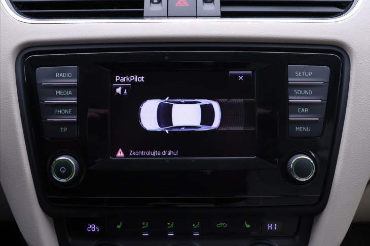 Škoda Octavia 1,6 TDI Elegance DPH CZ