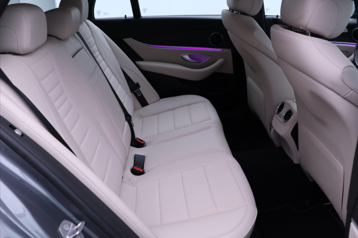 Mercedes-Benz Třídy E 2,0 250 AMG CZ 360° Kamera