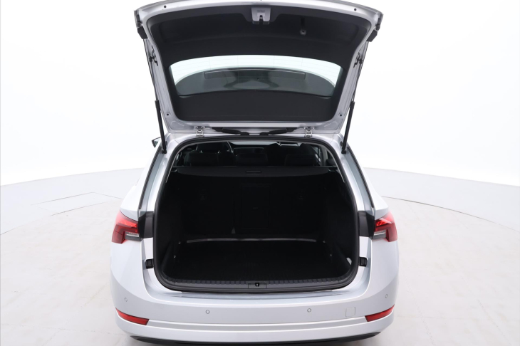 Škoda Octavia 2,0 TDI 85kW Ambition CZ DPH