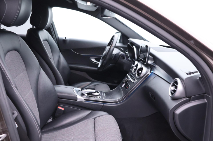 Mercedes-Benz Třídy C 2,1 250d 150kW 4Matic CZ DPH