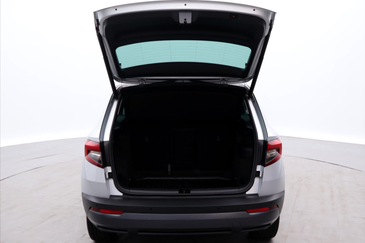Škoda Karoq 1,6 TDI DSG Style Sport Navi
