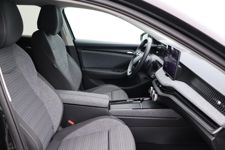 Škoda Superb 2,0 TSI 110KW SELECTION DPH