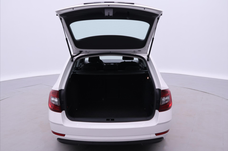 Škoda Octavia 1,6 TDI 81kW Style CZ DPH