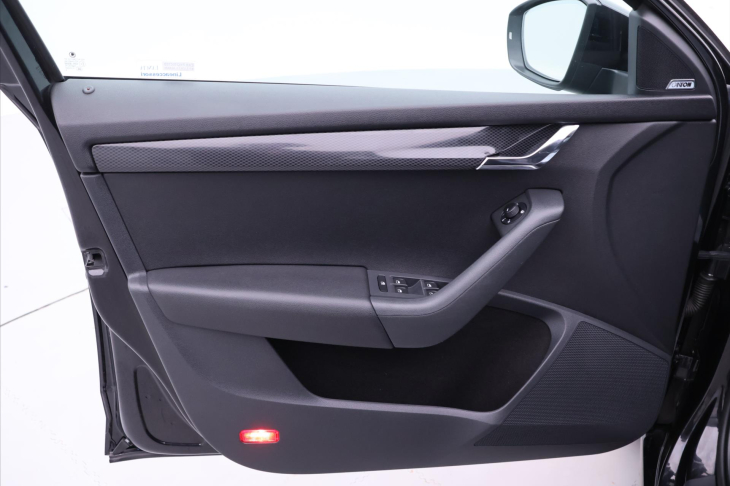 Škoda Octavia 2,0 TDI RS 135kW Xenon Kůže