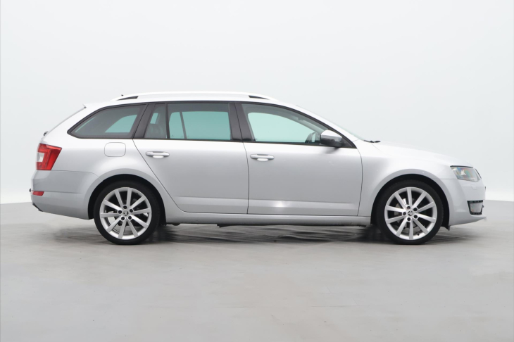 Škoda Octavia 1,4 TSI 103kW Elegance+ Xenon