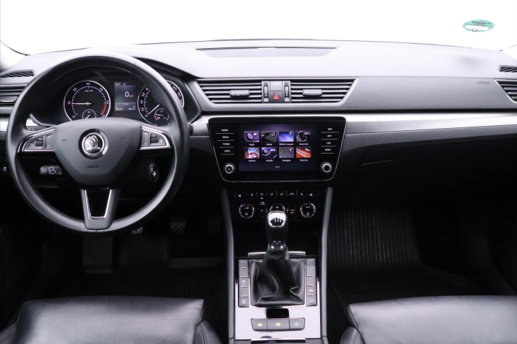 Škoda Superb 2,0 TDI 140kW CZ Style Plus