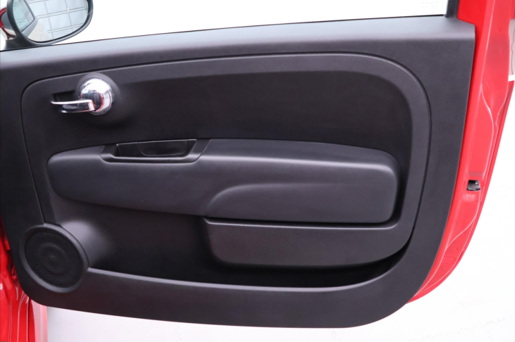 Abarth 500 1,4 Turbo 99kW Cabrio Akrapovič