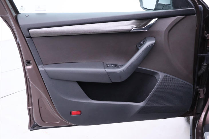 Škoda Octavia 2,0 TDI 135kW 4x4 DSG CZ Scout