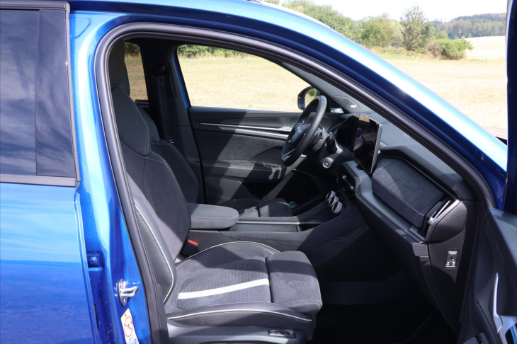 Škoda Kodiaq 2,0 TDI DSG 4x4 Sportline 7-Míst