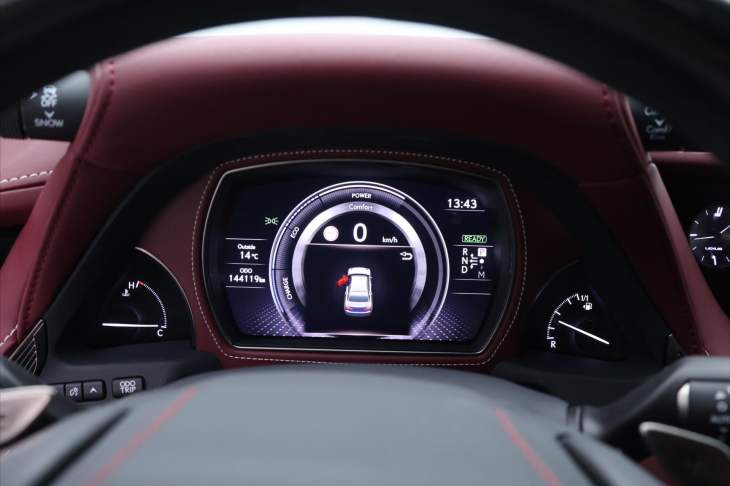 Lexus LS 500h 3,5 HEV 220kW Aut. 4x4 CZ