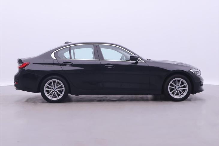 BMW Řada 3 2,0 320d 140kW xDrive CZ
