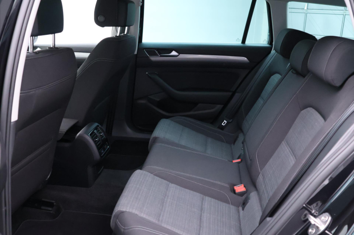 Volkswagen Passat 2,0 TDI 110kW DSG Matrix Virtual