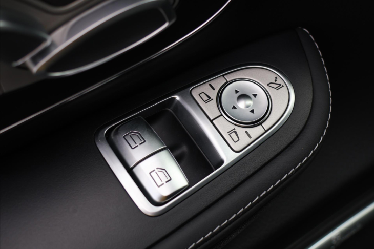 Mercedes-Benz Třídy V 2,0 300d 4Matic Long Exclusive