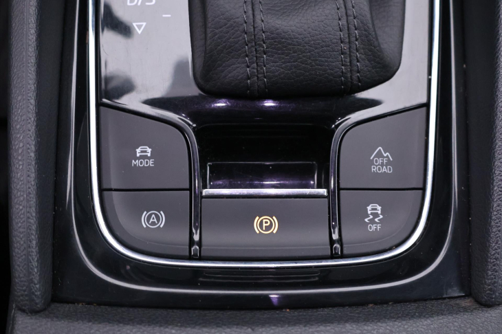 Škoda Kodiaq 2,0 TDI DSG 4x4 L&K 7-Míst DPH