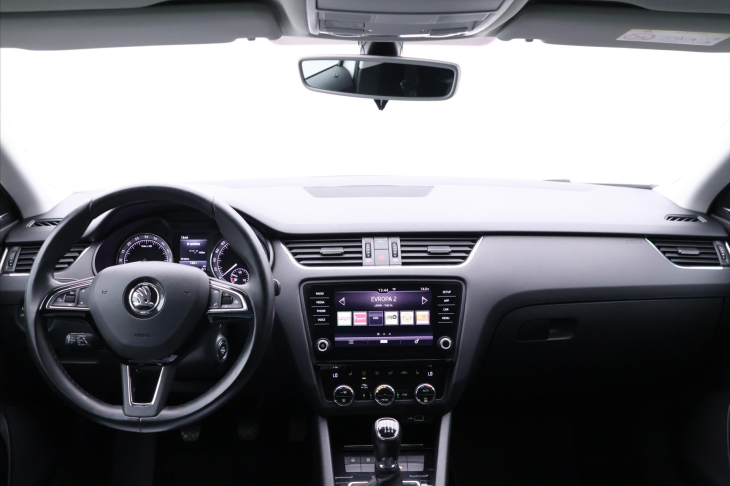 Škoda Octavia 2,0 TDI 110kW Style Webasto CZ