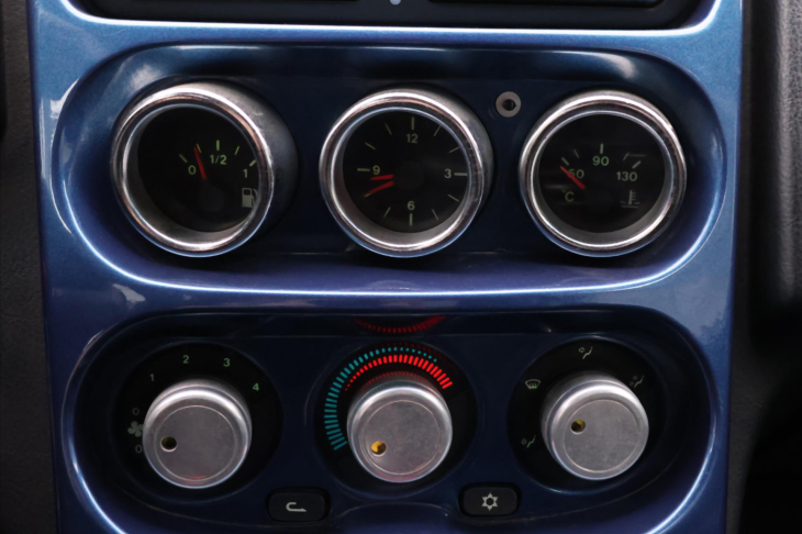 Alfa Romeo Spider 2,0 TwinSpark 16V 110kW Klima