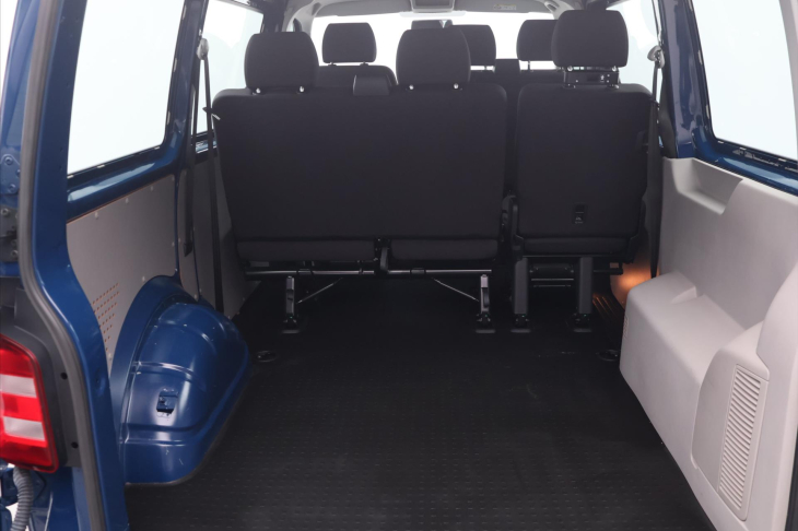 Volkswagen Transporter 2,0 TDI 75kW 6-Míst CZ DPH