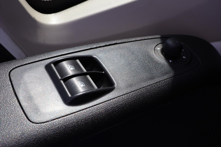 Peugeot Boxer 2,2 HDI 110kW CZ 10 Palet