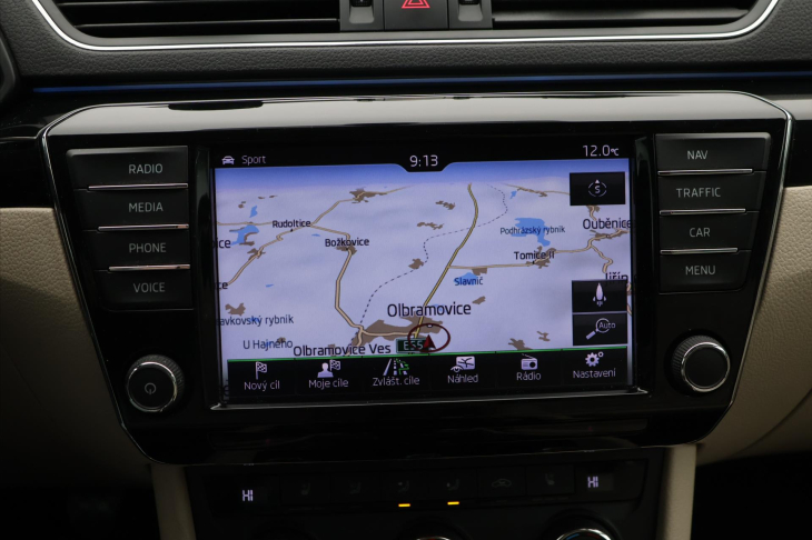 Škoda Superb 2,0 TDI 110kW L&K CZ