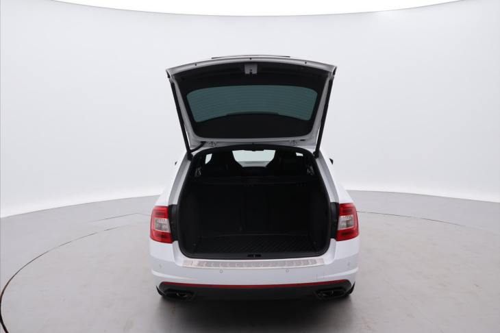 Škoda Octavia 2,0 TSI 169kW DSG 1.Maj. RS