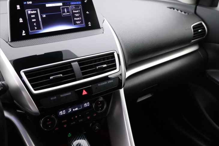 Mitsubishi Eclipse Cross 1.5 T-MIVEC 120kW Intense CVT