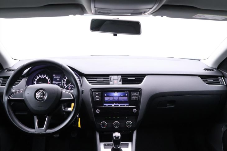 Škoda Octavia 1,6 TDI 85kW Ambition CZ