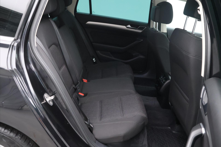 Volkswagen Passat 2,0 TDI 110kW Comfortline Navi