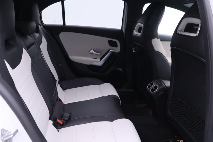 Mercedes-Benz Třídy A 1,3 200 120kW Aut. CZ kůže DPH