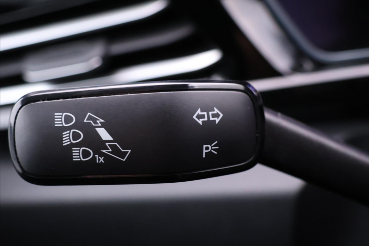 Volkswagen Caddy 2,0 TDI 90kW DSG Style DPH