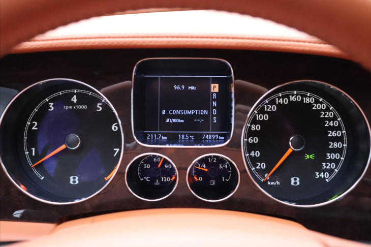 Bentley Continental GT 6,0 i W12 412kW Serviska DPH