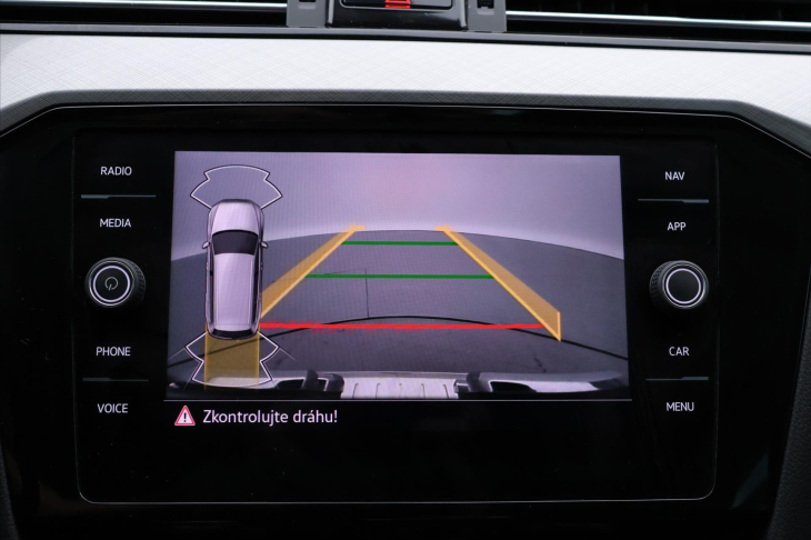 Volkswagen Passat 2,0 TDI 110kW DSG Matrix DPH