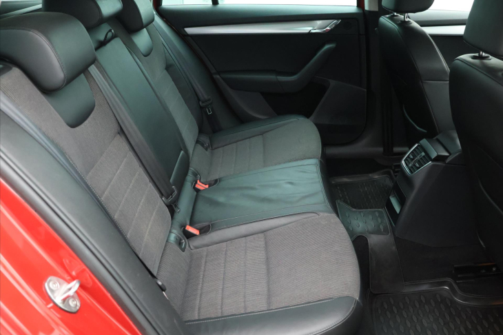 Škoda Octavia 1,4 TSI 103kW Elegance Plus