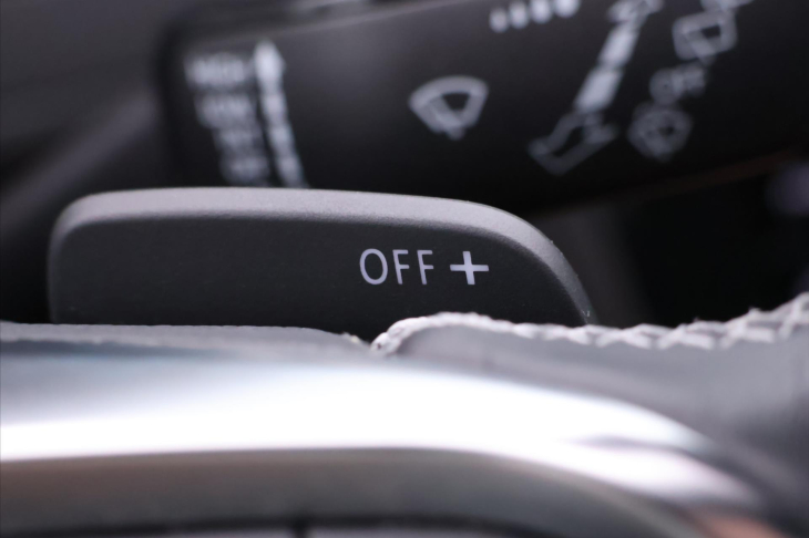 Volkswagen Passat 1,5 TSI DSG R-line Matrix DPH