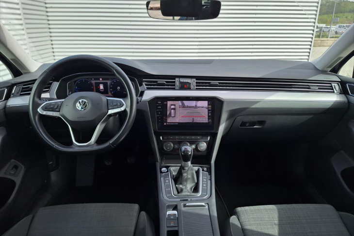 Volkswagen Passat 2,0 TDI Matrix Panorama Webasto DPH